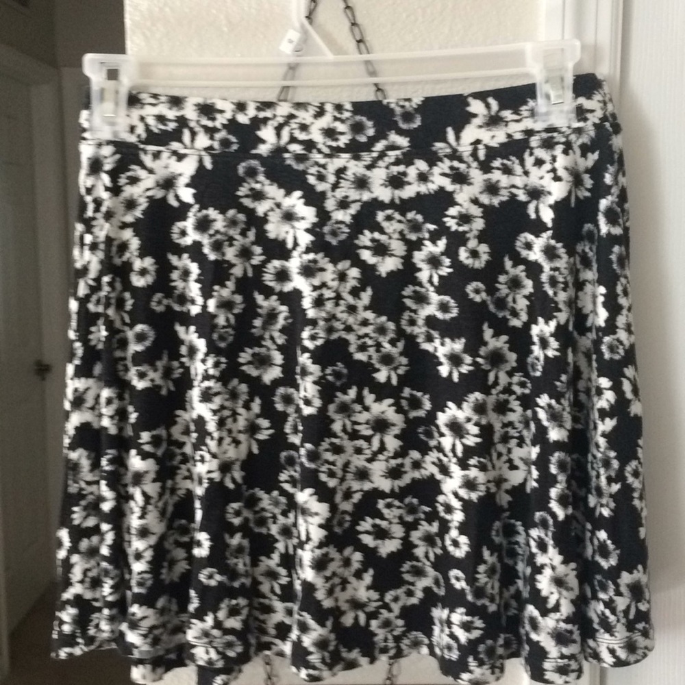 Precious Skirt